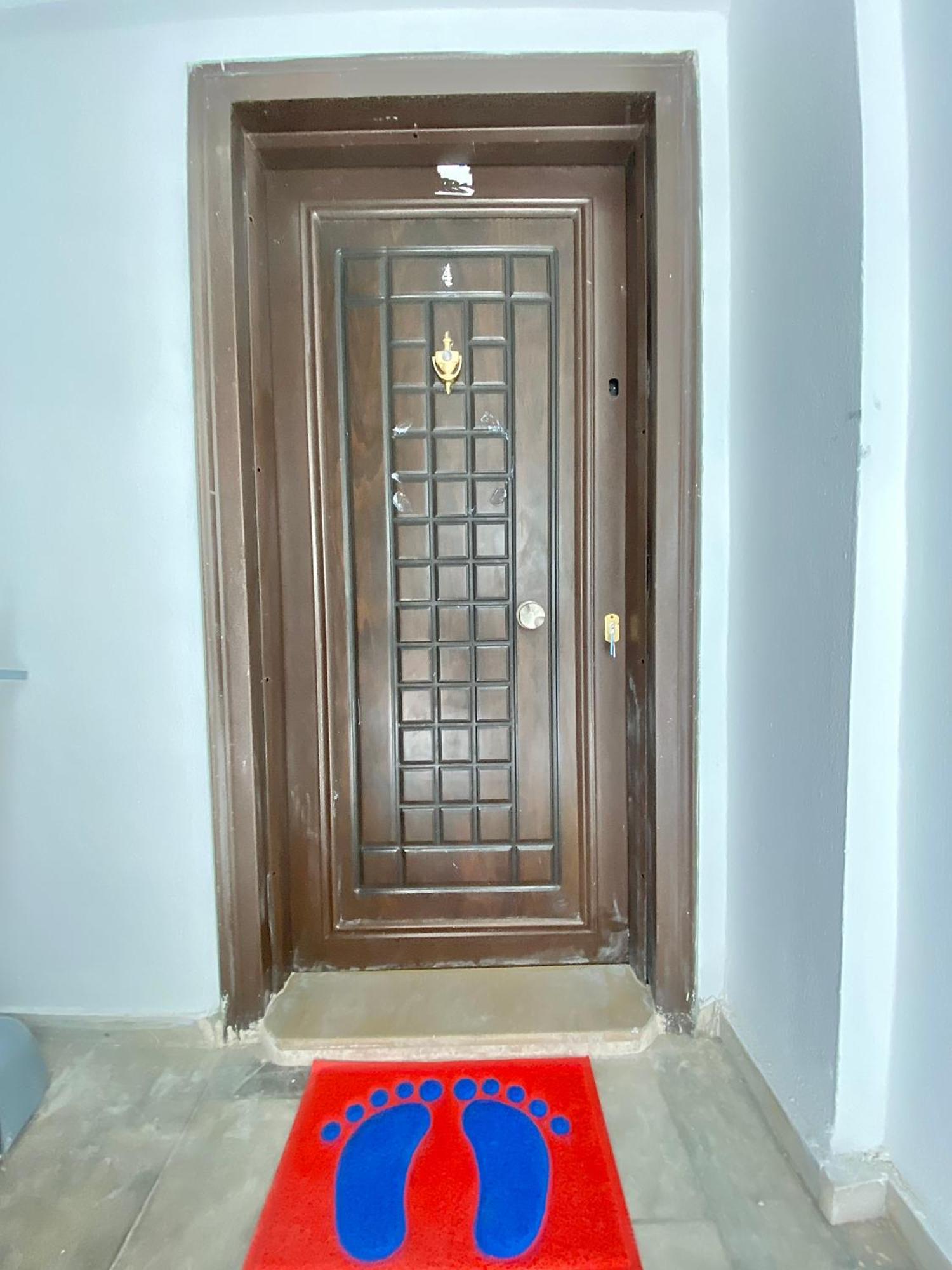 Downtown Aparts Apartment